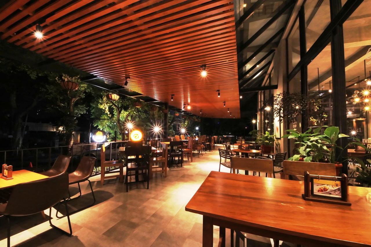 Hay Bandung Hotell Exteriör bild